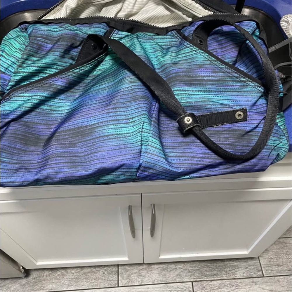 lululemon athletica Blue and Green Travel Bag